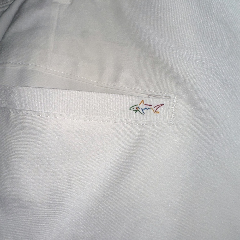 Men’s Greg Norman golf shorts
